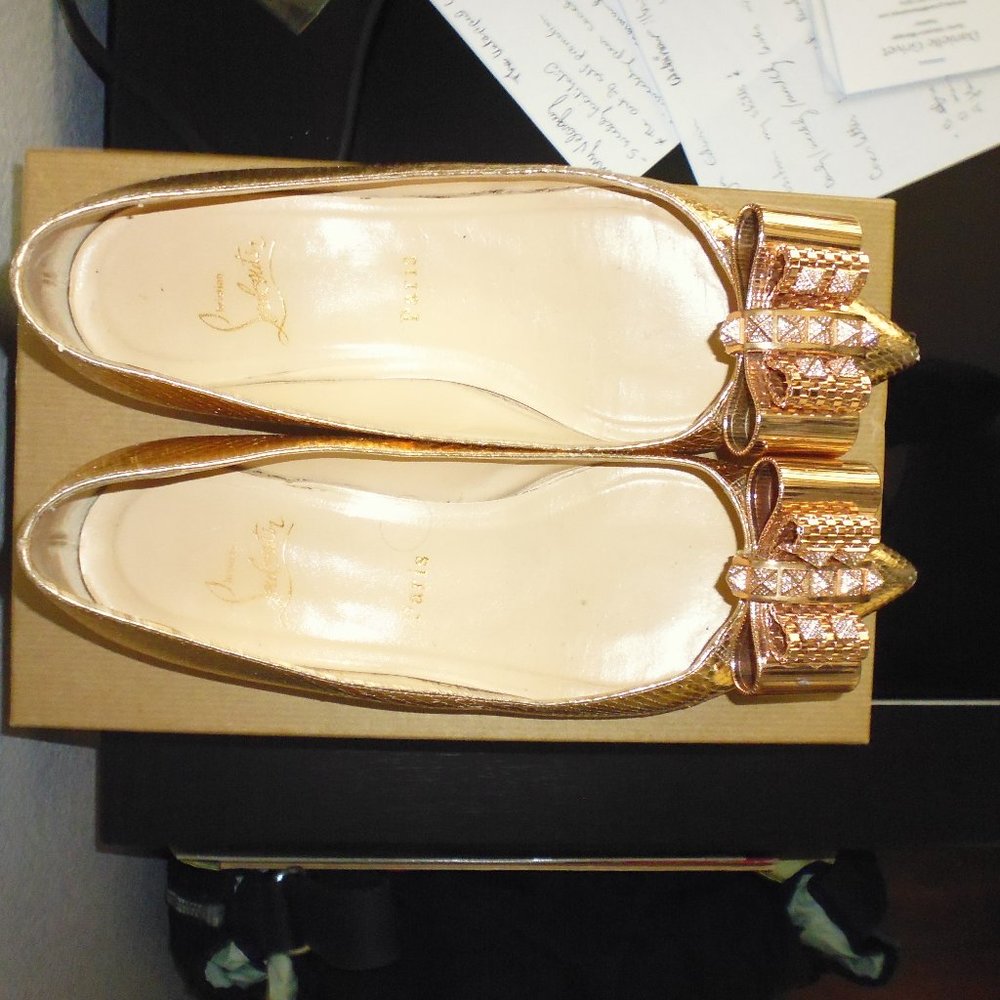 Christian Louboutin Metal Nodo flats